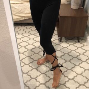 Crop leggings with tie detail